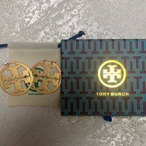 Gold women’s Tory Burch Earring